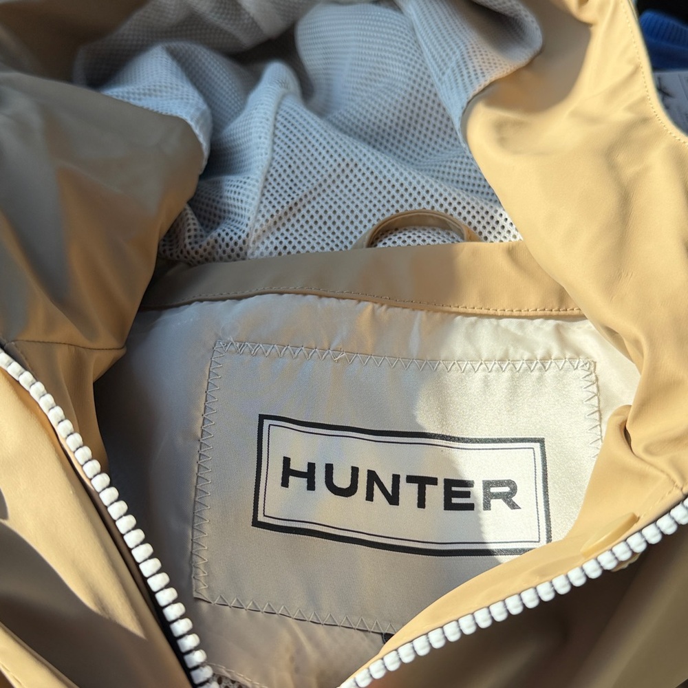 Hunter Women's Beige Utility Jacket Water Resistant M NWt - Picture 4 of 6